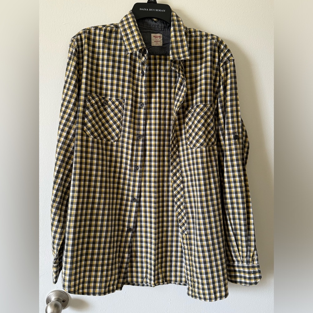 Mossimo Supply CO. men’s shirt L size 🦋